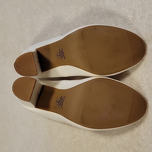 Mary Jane Heels, J. Adams Size 7 - Picture 6 of 7